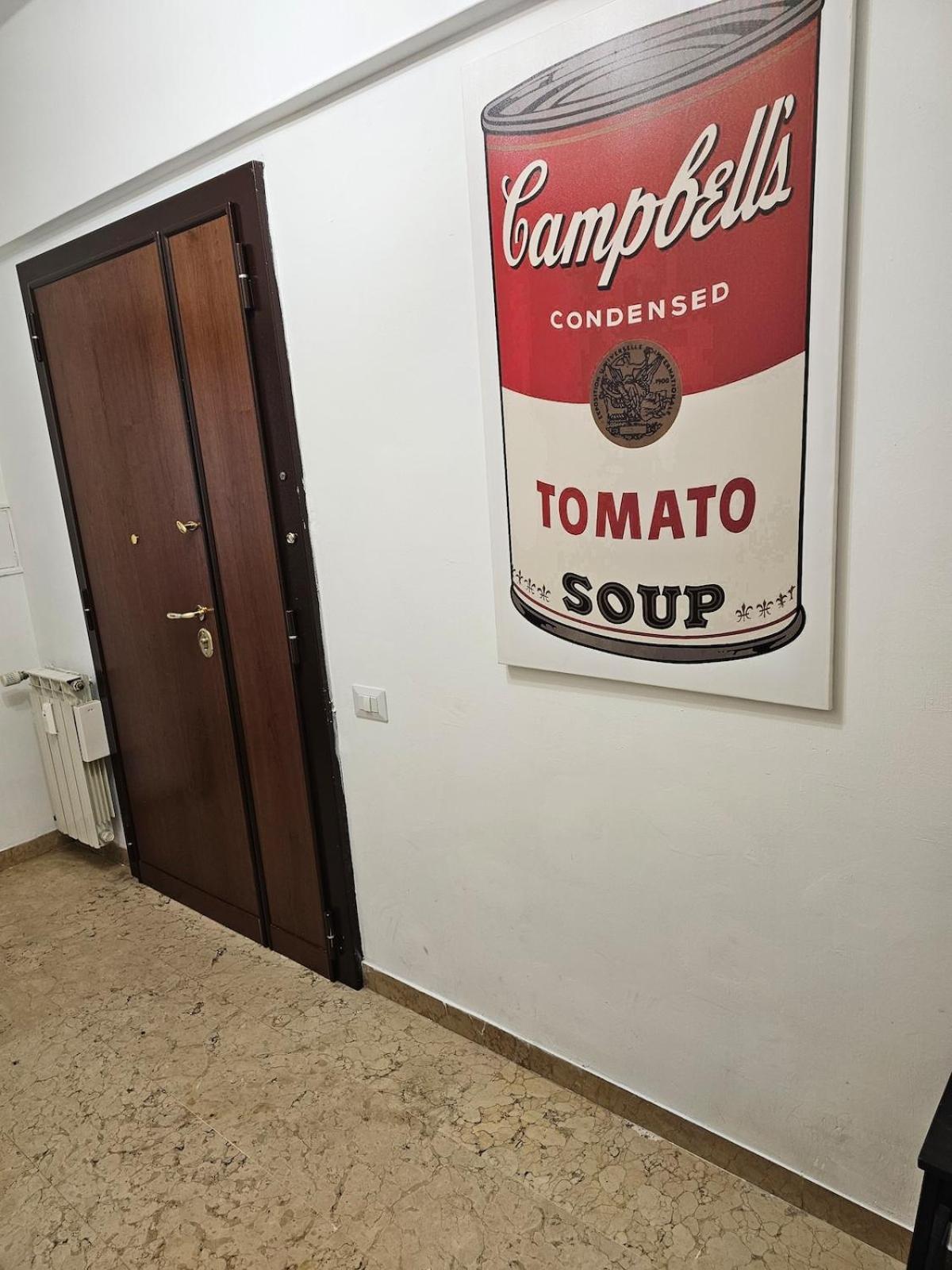 25 Apartment Rom