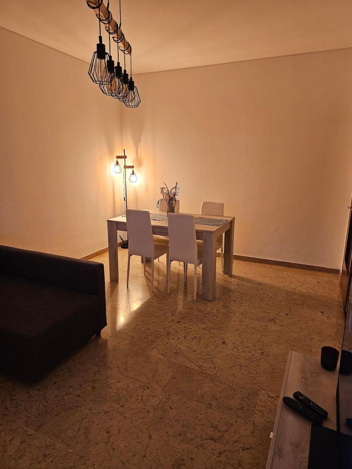 25 Apartment *
